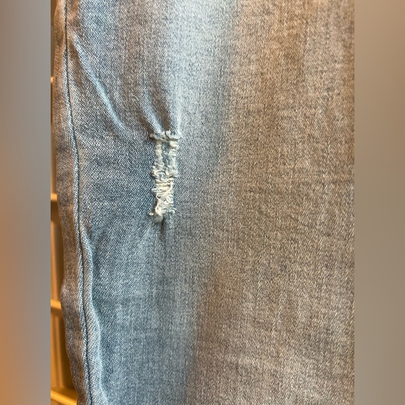 American Rag - NWT - Denim Crops - Size OX - Picture 2 of 10